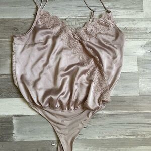 Abercrombie & Fitch Satin Lace Bodysuit - Mauve